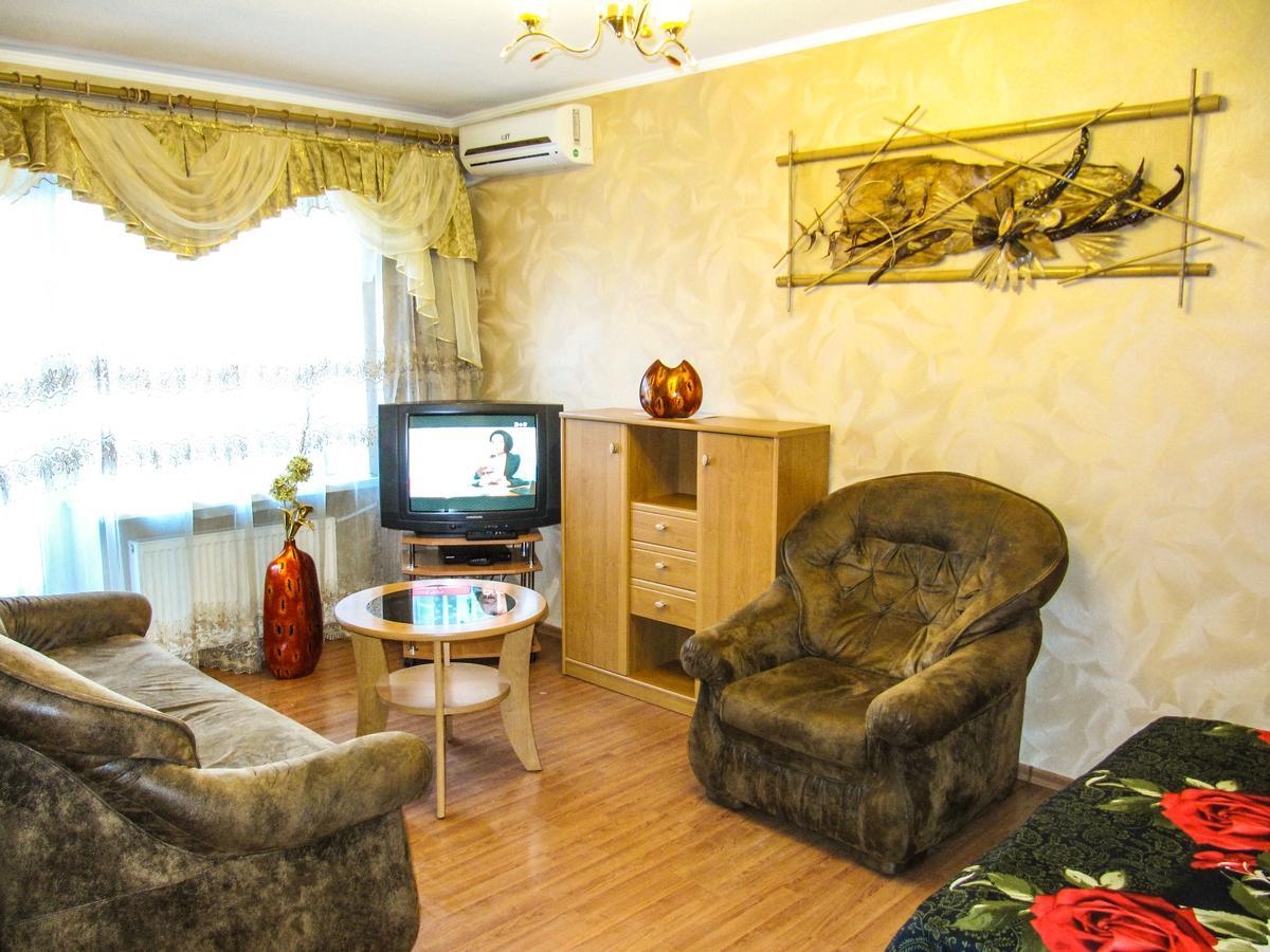 Апартаменты В Центре Харькова Charkiv Exteriör bild